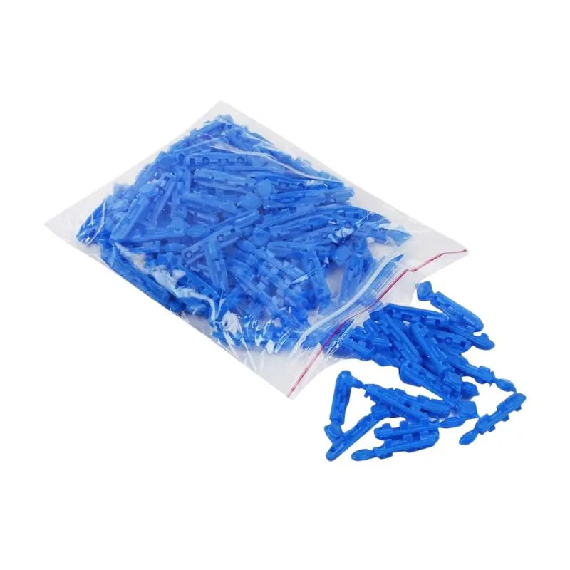 Control D comfort lancets 100 open packet showing sterile single-use lancets inside – each lancet features 30G gauge, tri-bevel tip, and twist-off cap for safe and hygienic blood sampling with Control D glucometers.
