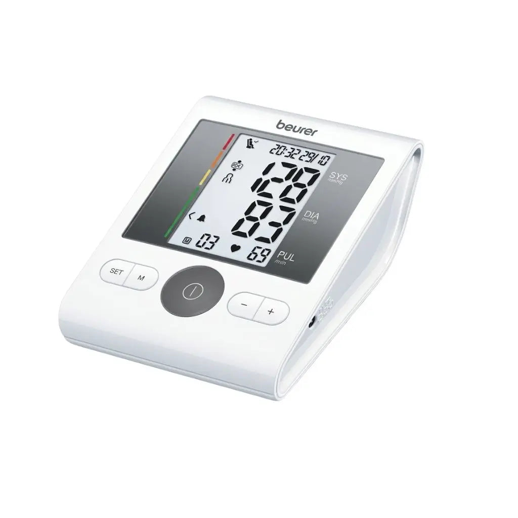 Close-up of the clean digital display screen showing readings on the digital bp monitor Beurer BM28 with Adapter.